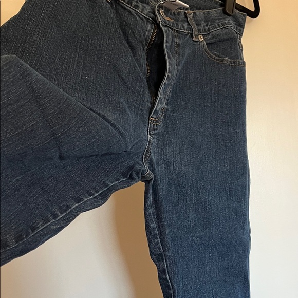 10 | Calvin Klein Blue Jeans - Picture 6 of 7